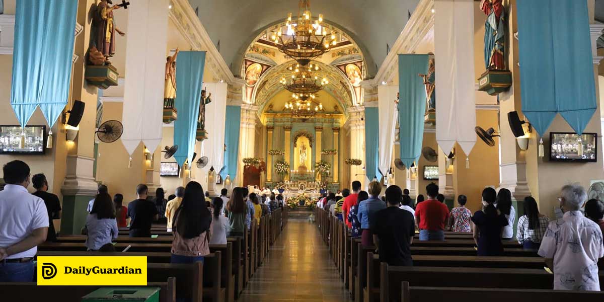 ‘KEEP THE FAITH’: Less fanfare, more devotion for Our Lady of Candles ...