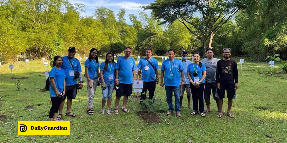 More than 300k trees planted in Iloilo province | Daily Guardian