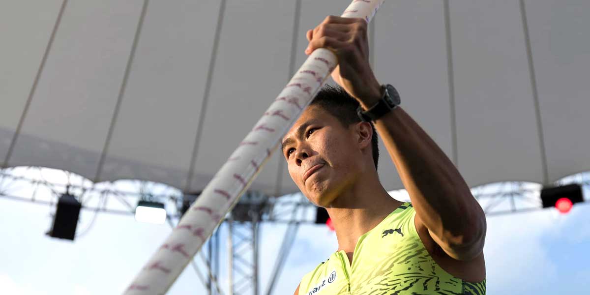 EJ Obiena takes home another gold medal in Germany meet EJ Obiena takes home another gold medal in Germany meet