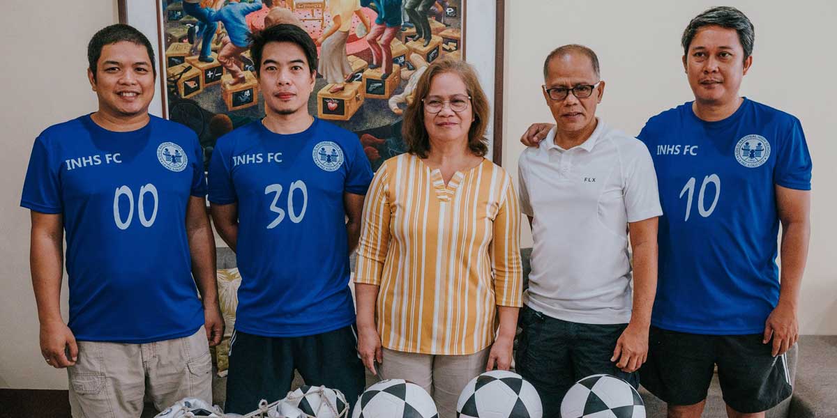 INHS-Iloilo Alumni FC donates football equipment to alma mater