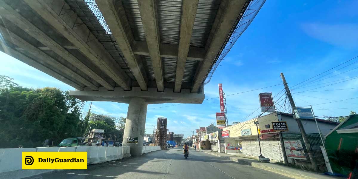 DPWH-6 Chief Refutes Claims Of Snubbing Pavia Council | Daily Guardian