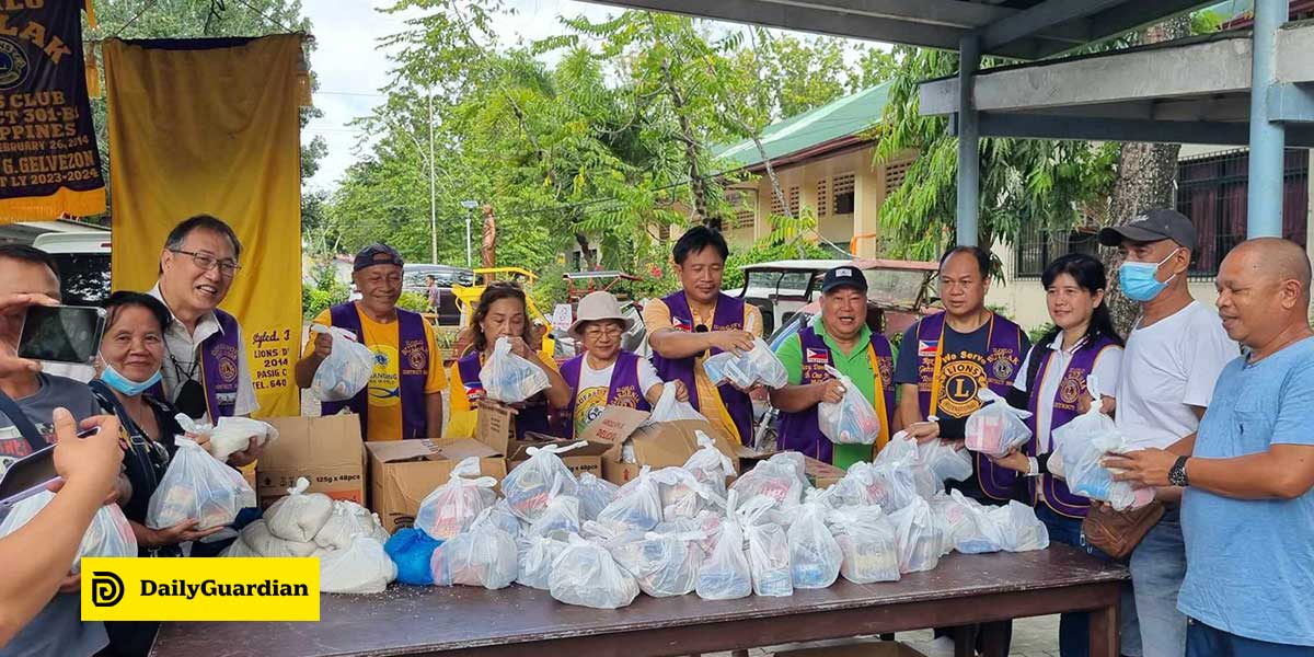 Iloilo City Lions Club Extends Helping Hand to Habog Habog Fire Victims ...