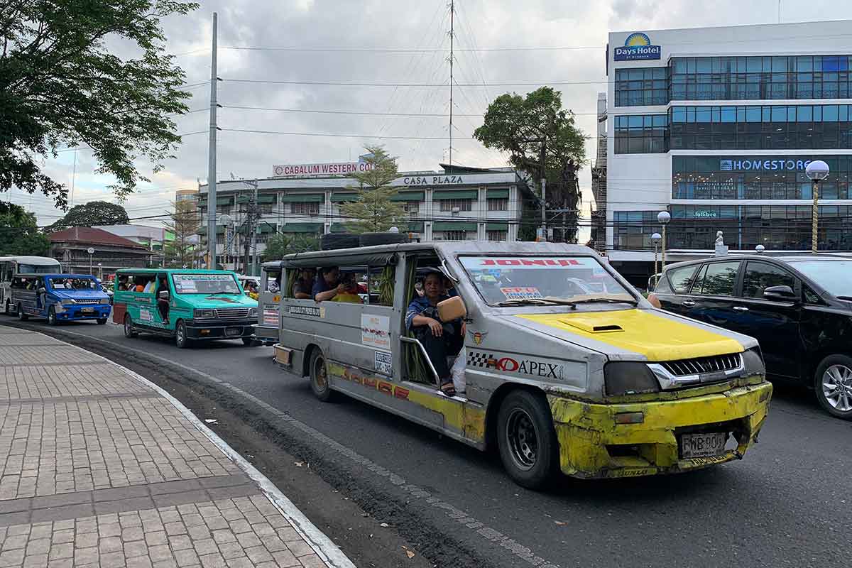 ‘SECOND CHANCE’: DOTr Reopens PUV Consolidation for Jeepney Operators
