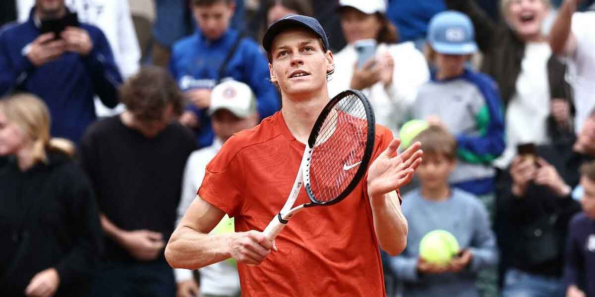 Jannik Sinner dominates Richard Gasquet to nab a third-round French Open seat