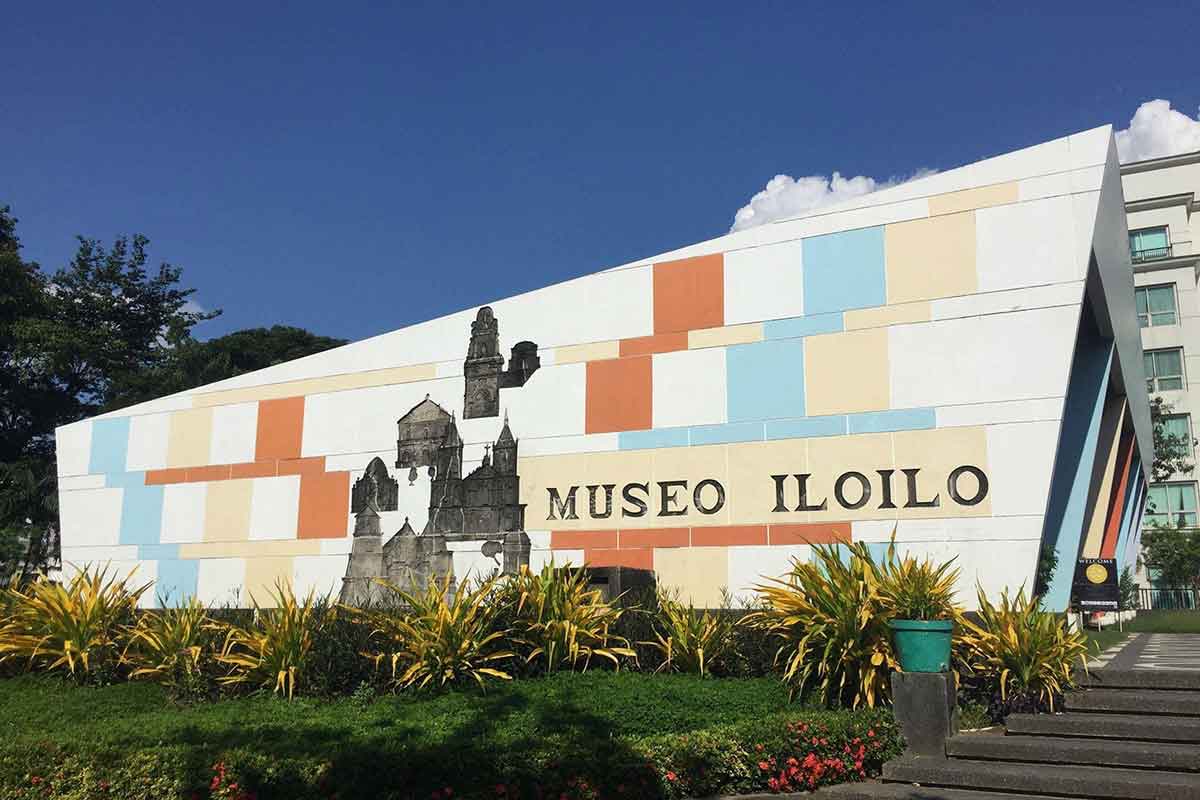 City Hall retrieves donated  equipment from Museo Iloilo