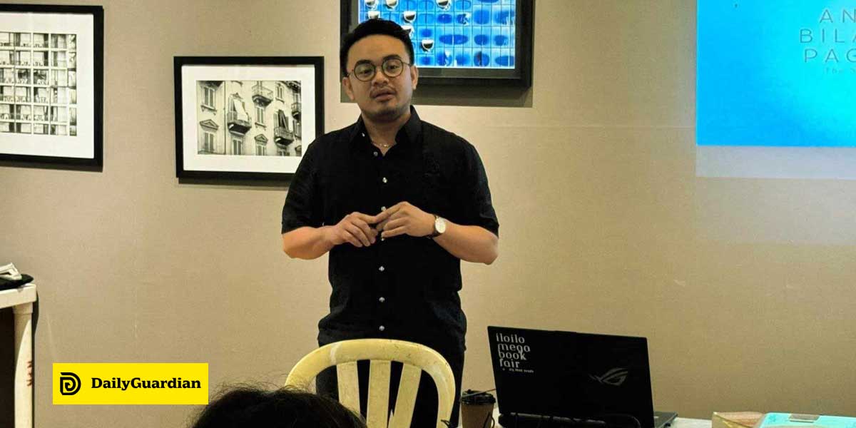 UPHSI professor leads creative writing workshop for art educators